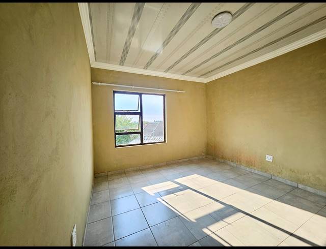 1 bed property to rent in KLOPPERPARK